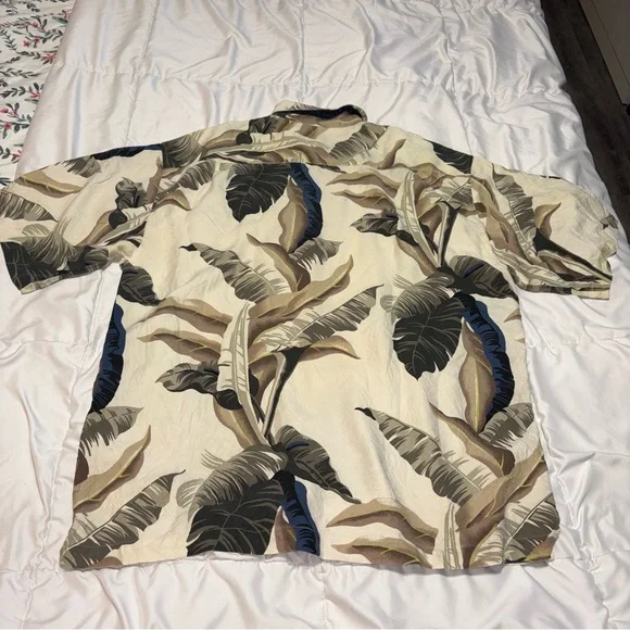 Hilo Hattie Hawaiian Shirt Large Silk Button Front Hawaii - Picture 5 of 5